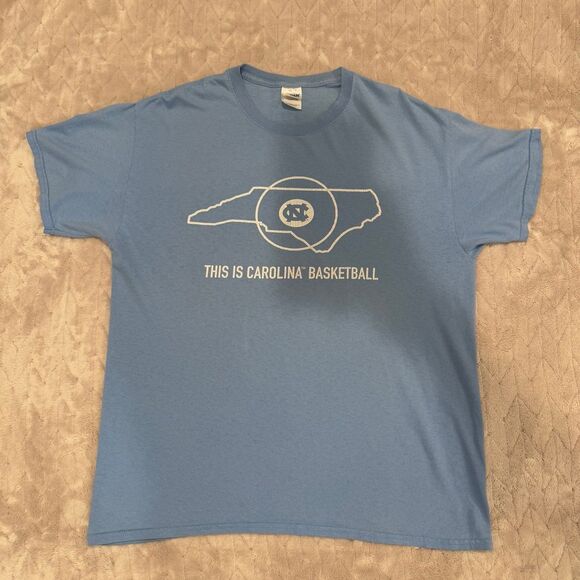 North Carolina Shirt Adult L Tar Heels UNC Basketball EAST Map Blue - Picture 1 of 7